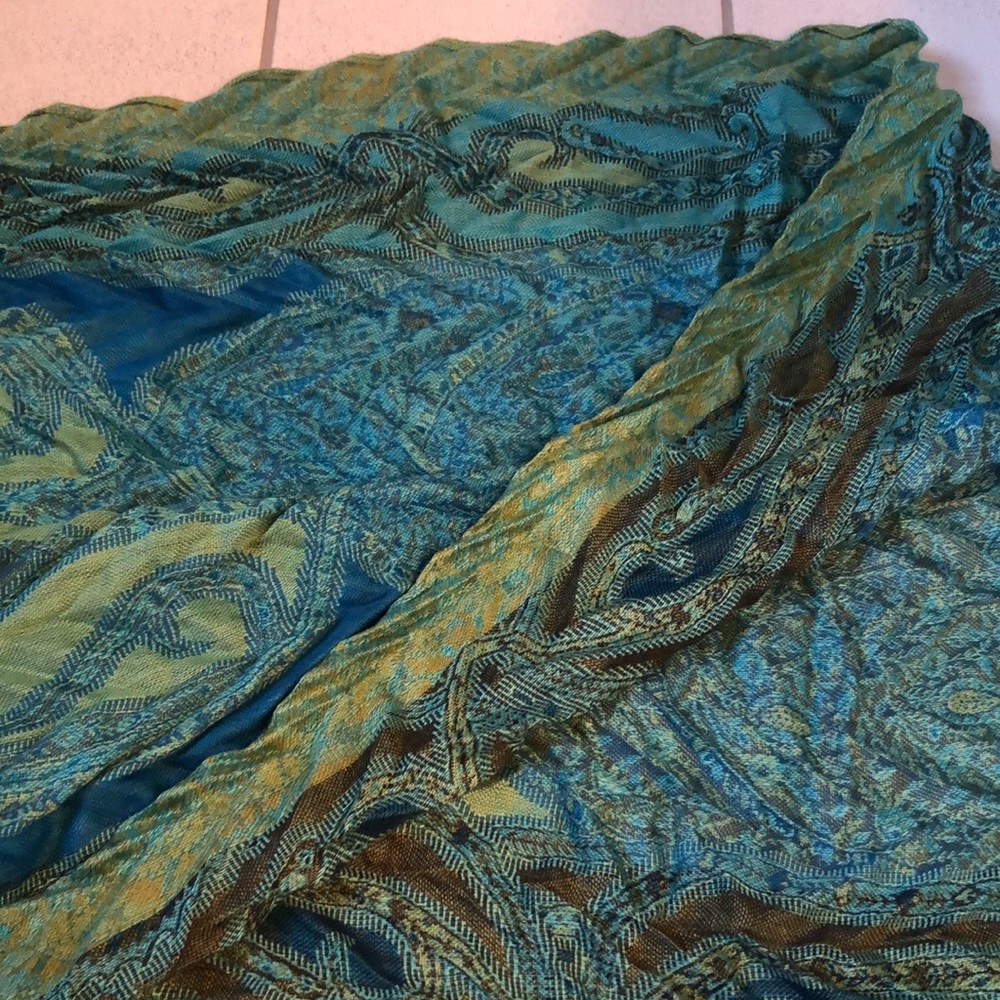 NWT Collection 18 Infinity Scarf - Picture 5 of 7